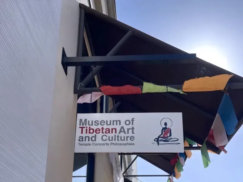 Hanging sign