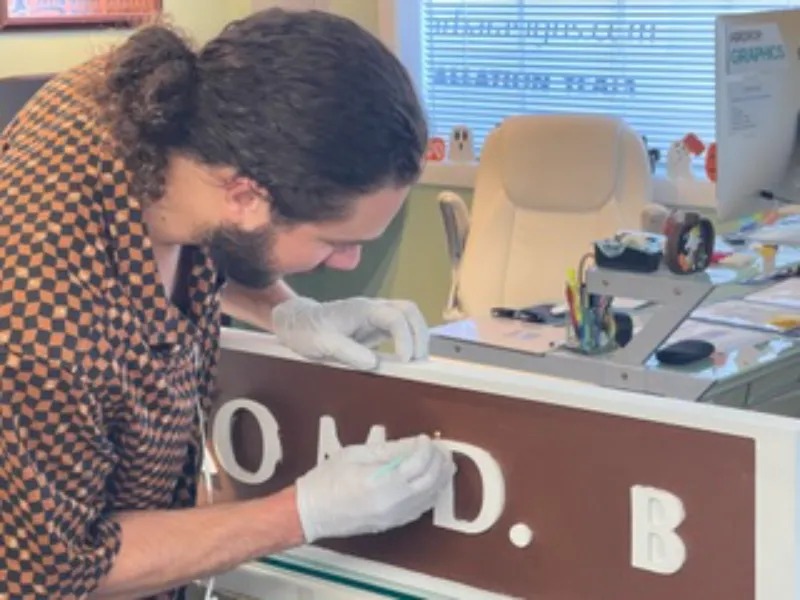 Sign manufacturing